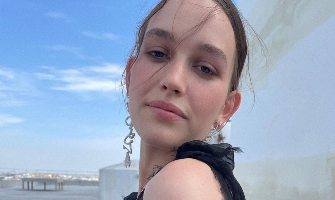 Wait, Are Victoria Pedretti And Dylan Arnold Dating IRL?!