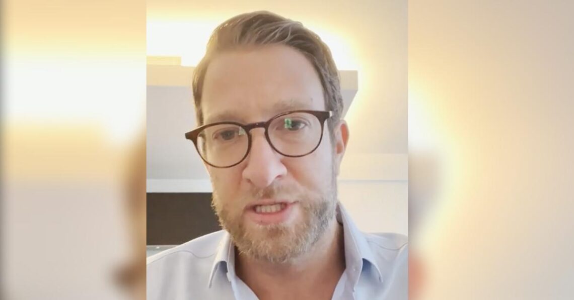 Barstool Sports’ Dave Portnoy Suspended From Twitter Following Bombshell Exposé Alleging Sexual Misconduct Barstool Sports’ Dave Portnoy Suspended From Twitter Following Bombshell Exposé Alleging Sexual Misconduct