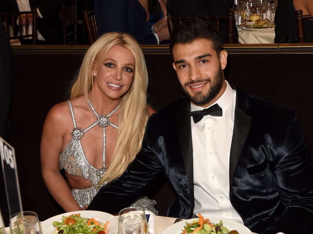 Britney Spears Will Wear a Versace Wedding Dress — Britney Spears Engaged Marriage