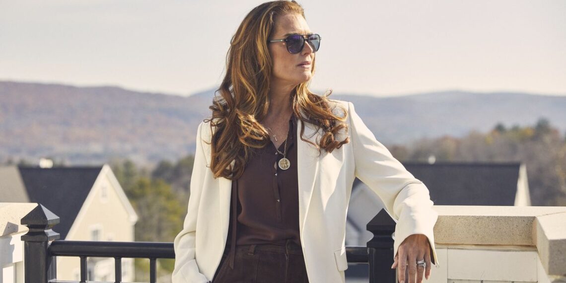 Brooke Shields Shares Advice for Women on Reinventing Yourself & Making Friends