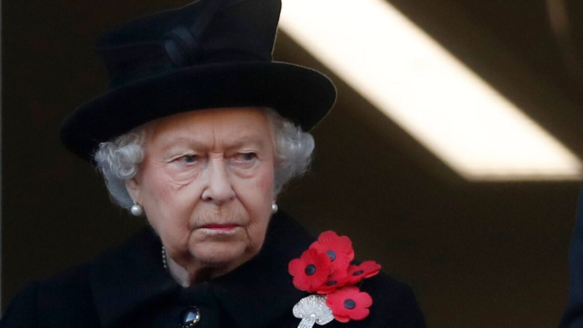 Queen Sprains Back, Misses Remembrance Sunday Service Queen Sprains Back, Misses Remembrance Sunday Service