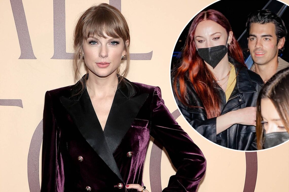 Taylor Swift parties with ex Joe Jonas, Sophie Turner after ‘SNL’ gig Taylor Swift parties with ex Joe Jonas, Sophie Turner after ‘SNL’ gig