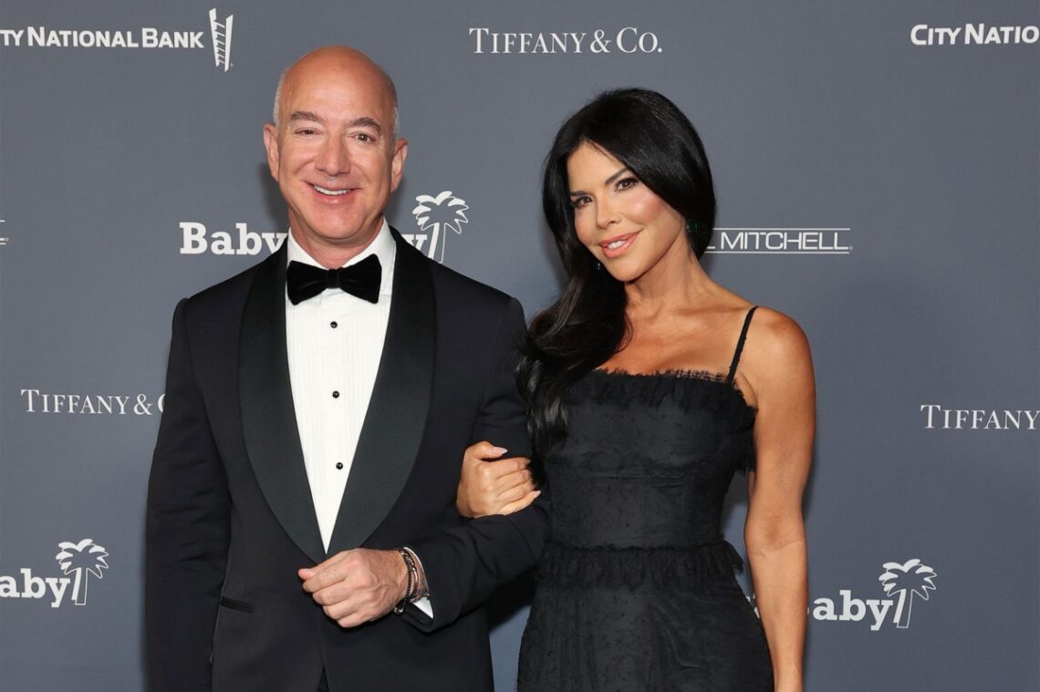Jeff Bezos earns groans at charity gala for only donating $500,000