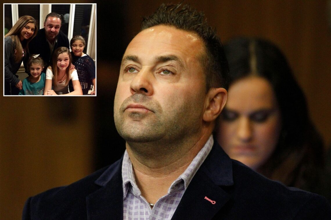 Joe Giudice fighting to get back to US for his children