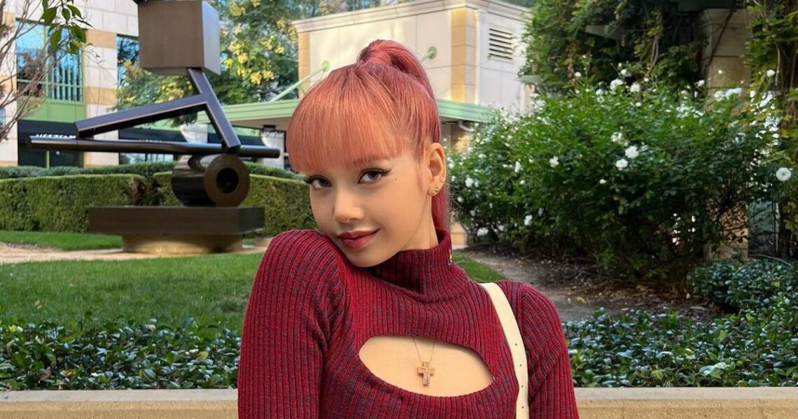 Blackpink’s Lisa Wore This Year’s Coveted Pelvic Cutouts Trend