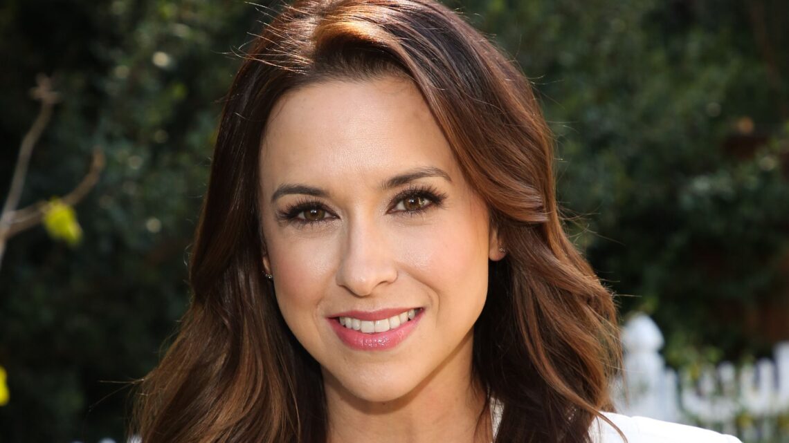 ‘Mean Girls’ Actor Mourns ‘Shocking Loss’ Of Beloved Sister