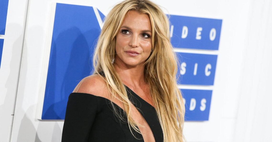 Newly ‘Freed’ Britney Spears Hits Up Shopping Mall Like The Good Ol’ Days