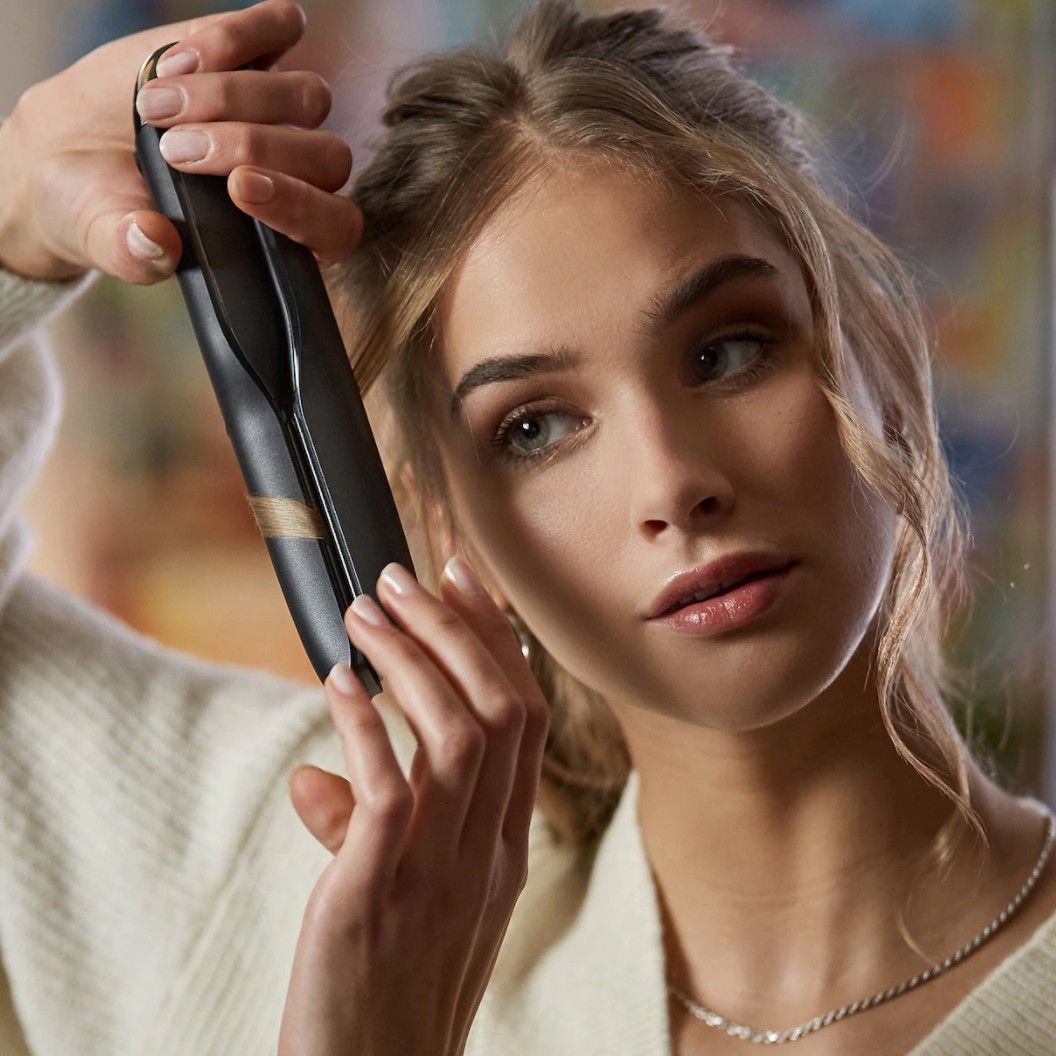 GHD’s Unplugged Flat Iron Is On Sale for Black Friday