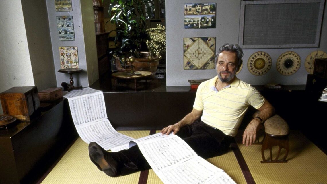 Stephen Sondheim, Musical Theater Giant, Dies at 91