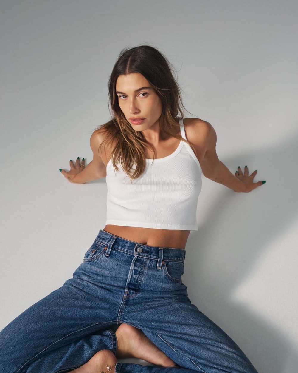 3 Denim Trends to Add to Your Winter Wardrobe — 2021 2022 Jeans Levis Shopping