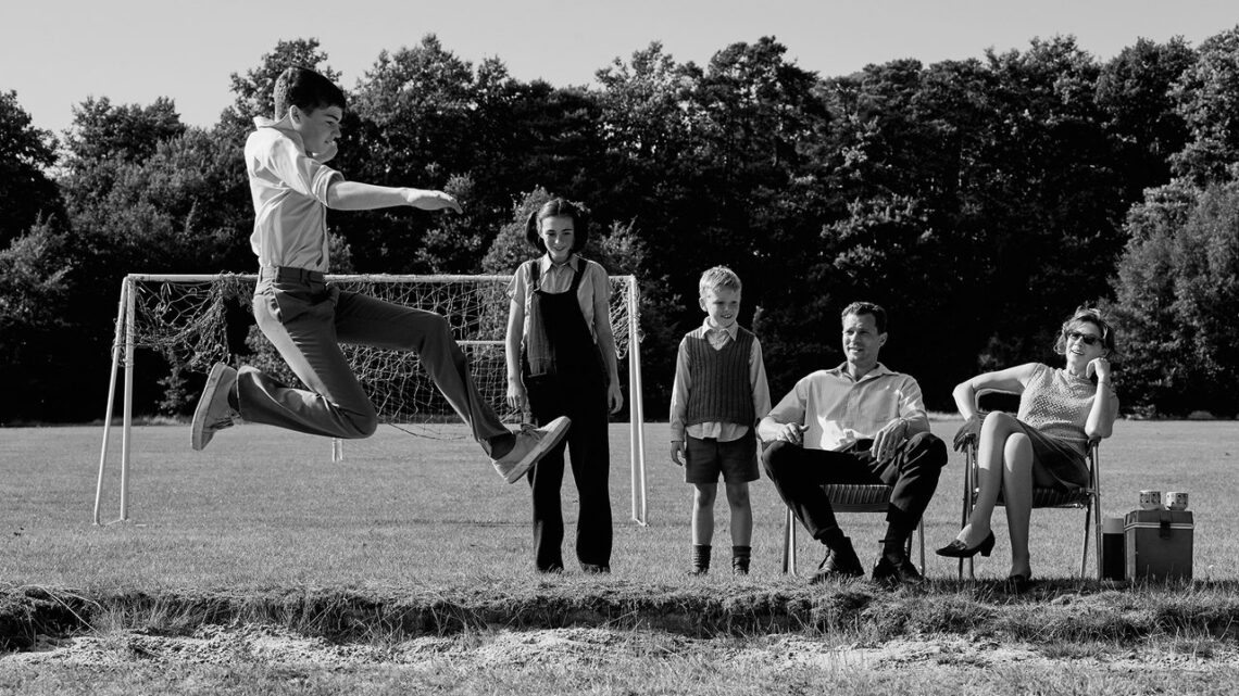 The Images of Belfast: A Black-and-White Ode to Childhood