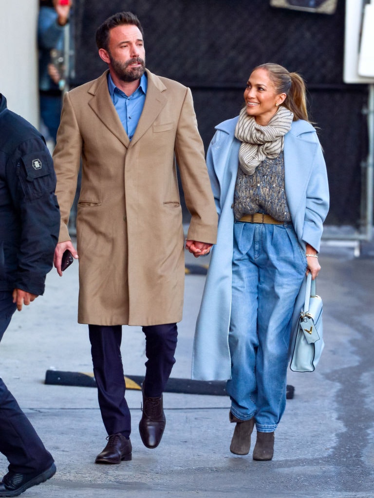 Jennifer Lopez is Furious with Ben Affleck — Jennifer Garner Marriage Howard Stern