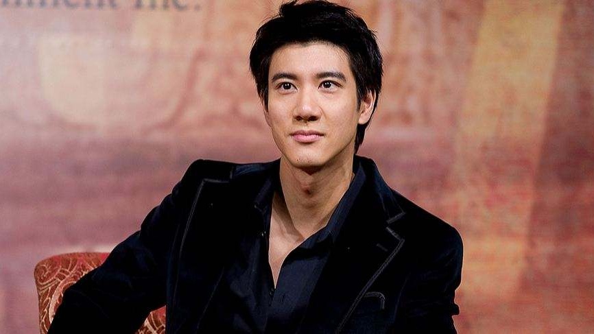 China Superstar Wang Leehom Steps Away From the Spotlight, Faces Ban After Public Divorce Row