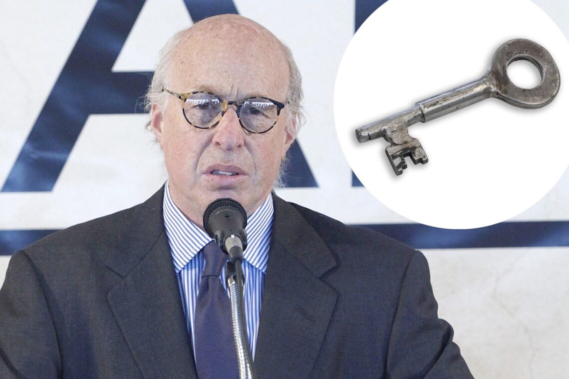 NYC auction house says it’s unlocking deal to return Nelson Mandela key NYC auction house says it’s unlocking deal to return Nelson Mandela key