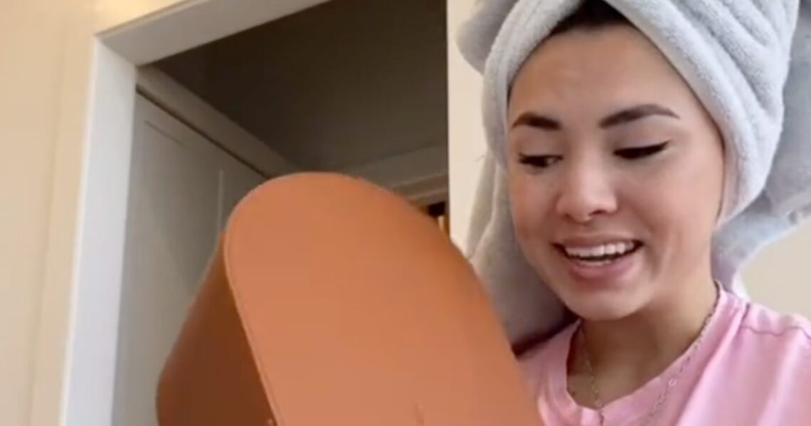 This $549 No-Heat Curler Went Viral Over the Holidays