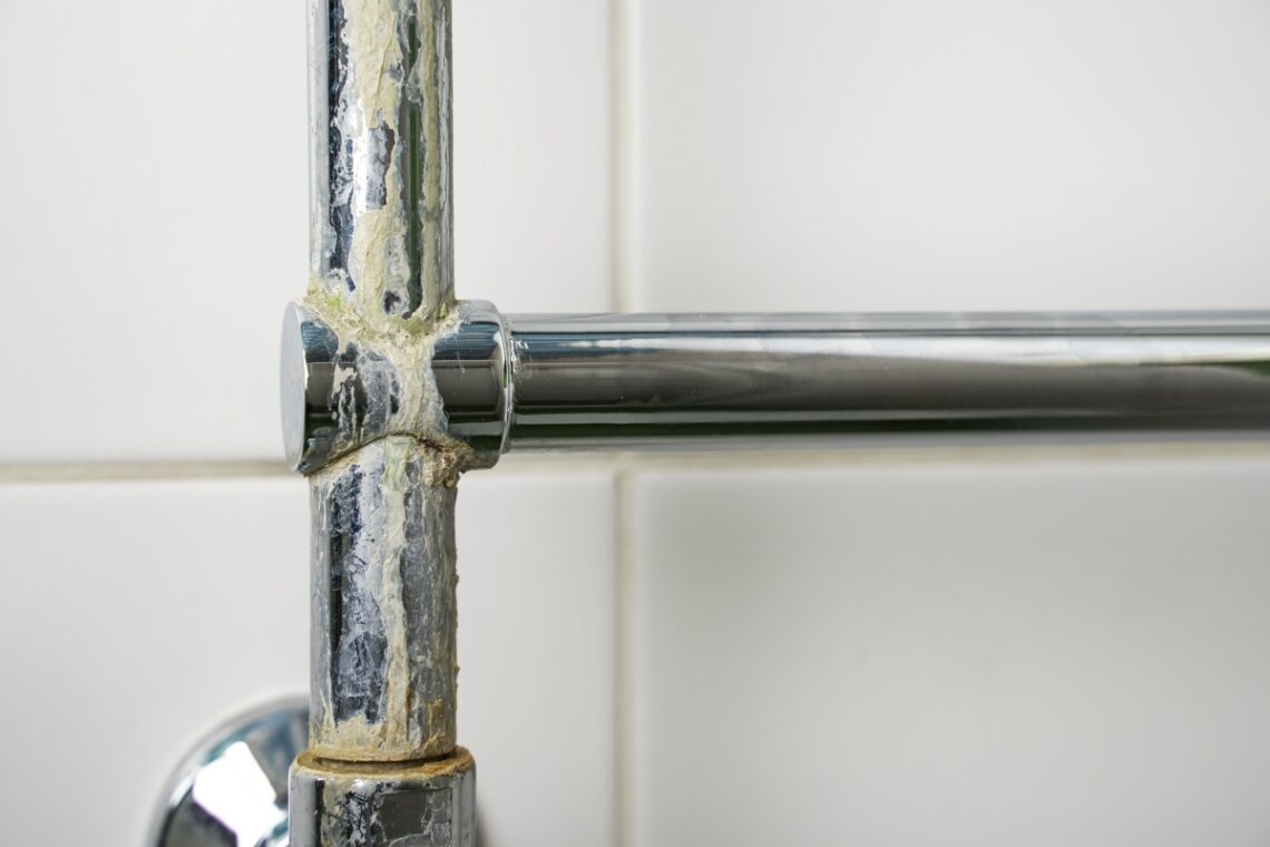 Mrs Hinch fans share ‘insane’ £1 trick to remove radiator rust