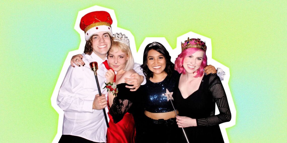 Creative Ideas For Prom Pictures With Your Besties