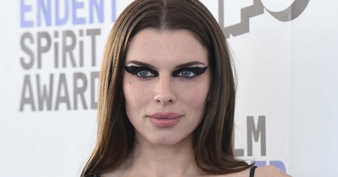 ‘Uncut Gems’ Star Julia Fox Backtracks, Claims Kanye West ‘Wouldn’t Hurt A Fly’ Following His Latest Instagram Tirade