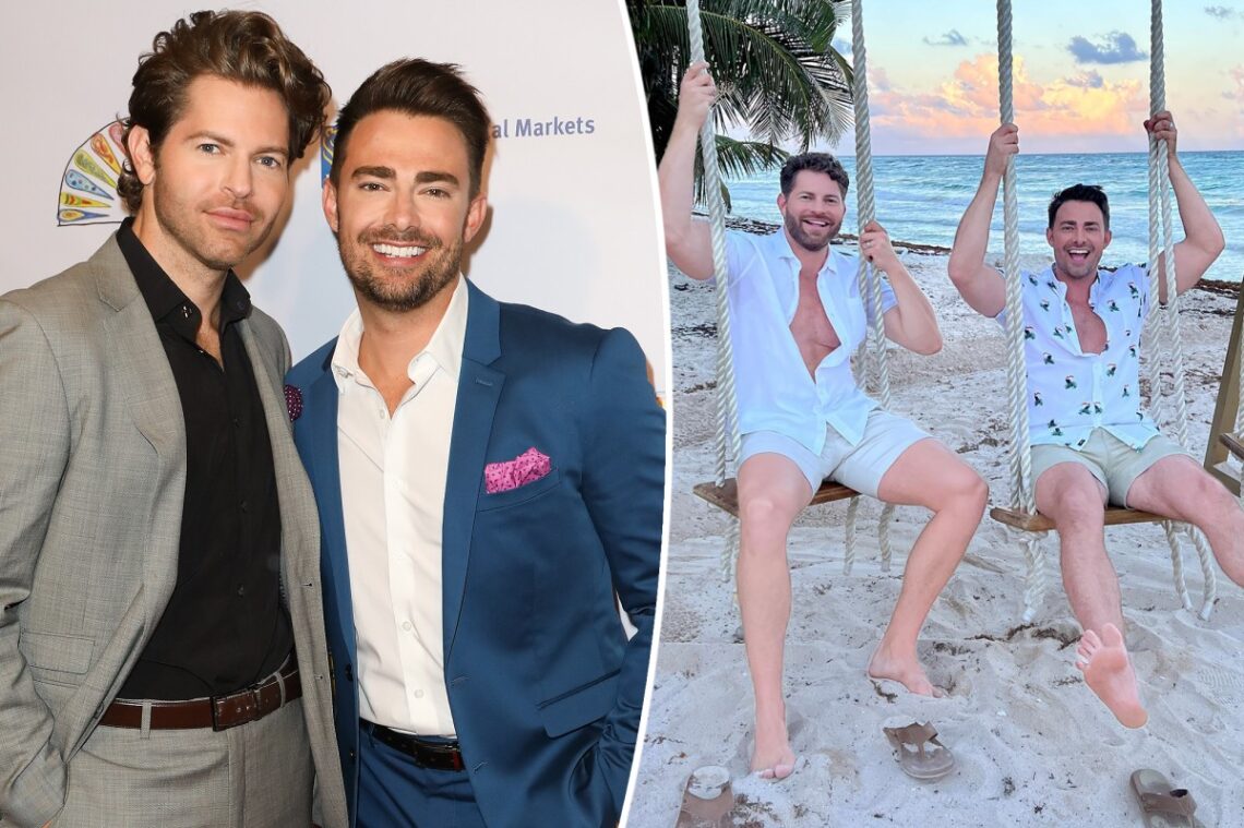 ‘Mean Girls’ star Jonathan Bennett marries Jaymes Vaughan in Mexico