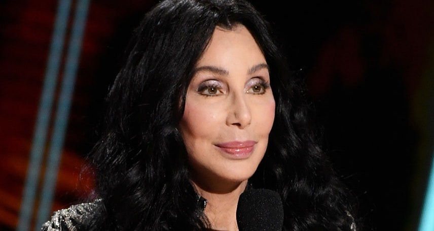 Cher Invites Ukrainian Refugees to Stay in Her Homes — Russia Invasion War Mila Kunis Cher Invites Ukrainian Refugees to Stay in Her Homes — Russia Invasion War Mila Kunis