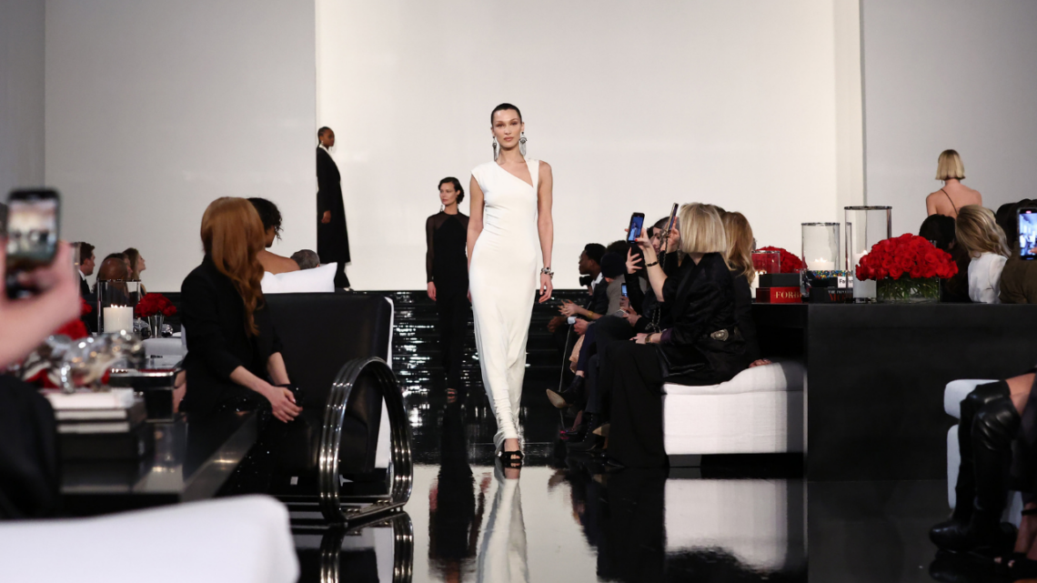 Ralph Lauren Pays Tribute to New York for Fall-Winter 2022 Runway Show