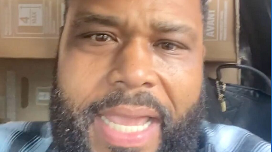 Anthony Anderson Rides With Strangers And It’s The Most NYC Adventure Ever