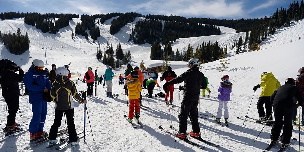 Vail Deals with Difficult Season as Skiers Crowd Resorts