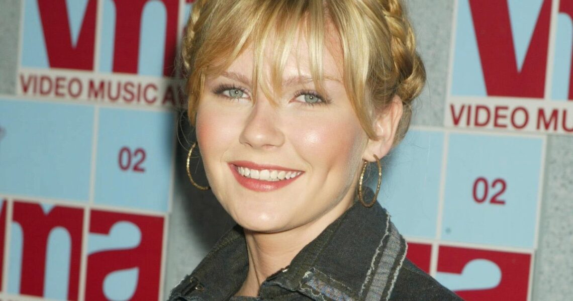 Kirsten Dunst’s 2000s Fashion Moments, From Boho-Chic To Y2K Style