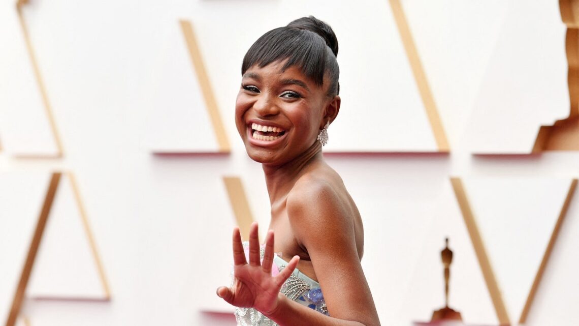 Saniyya Sidney Channels Old Hollywood Glam in Armani Privé at the Oscars 2022