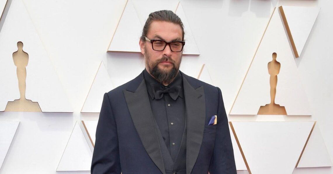 Jason Momoa Replaces Wedding Ring On Solo Oscars Outing As Lisa Bonet Reconciliation Rumors Swirl