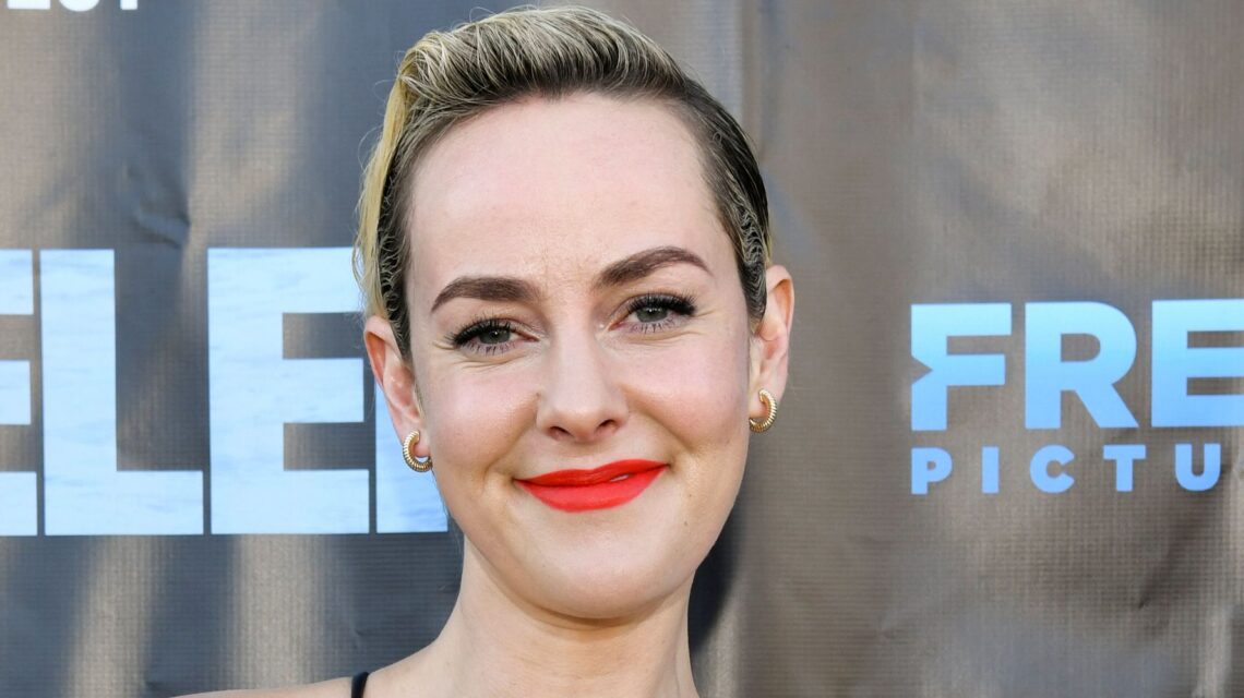 Jena Malone Chases Dog-Beating Suspect And Helps Recover Badly Injured Pooch