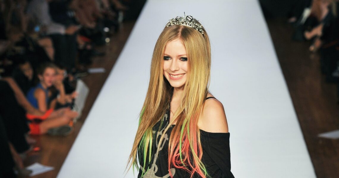 The Avril Lavigne Replacement Conspiracy Theory Haunts Me