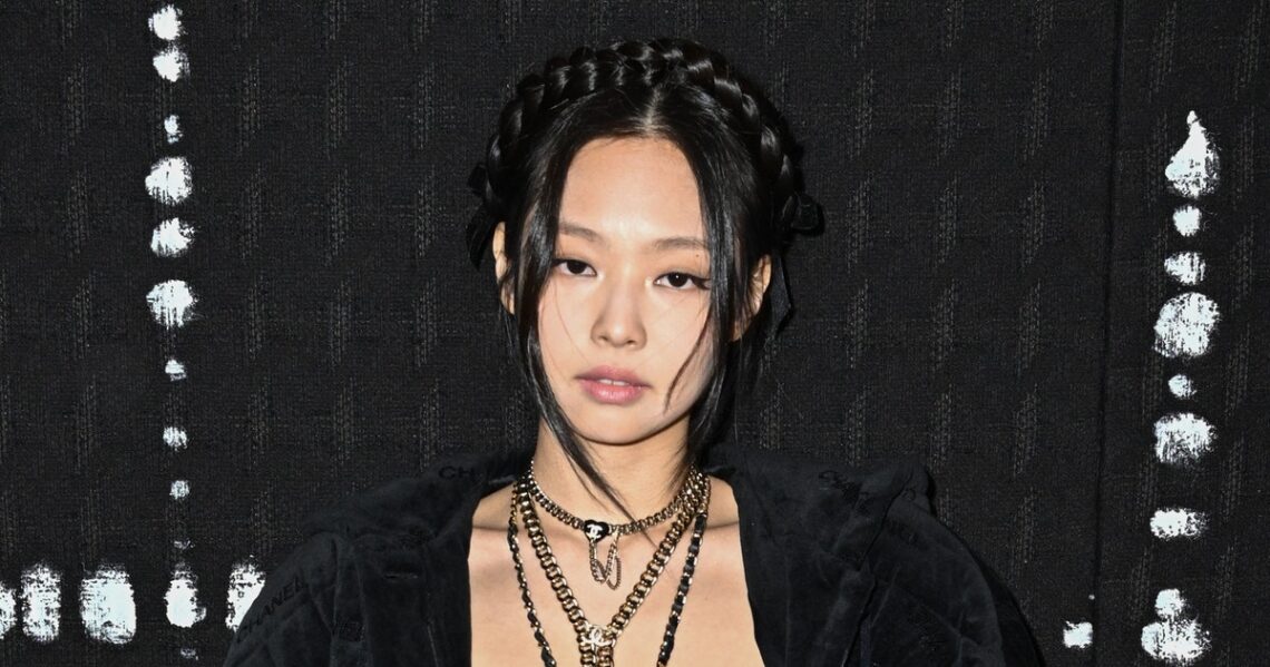 BLACKPINK’s Jennie Dyed Her Hair Orange