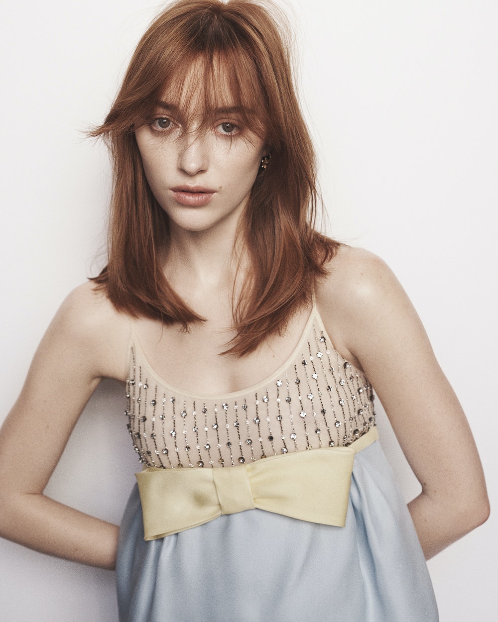 Phoebe Dynevor’s Best Fashion Moments — Netflix Daphne Bridgerton Louis Vuitton