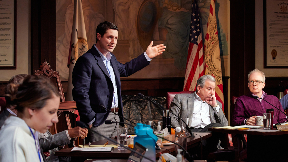 ‘The Minutes’ Review: New Broadway Comedy is a Cunning, Sensational Indictment of American Democracy