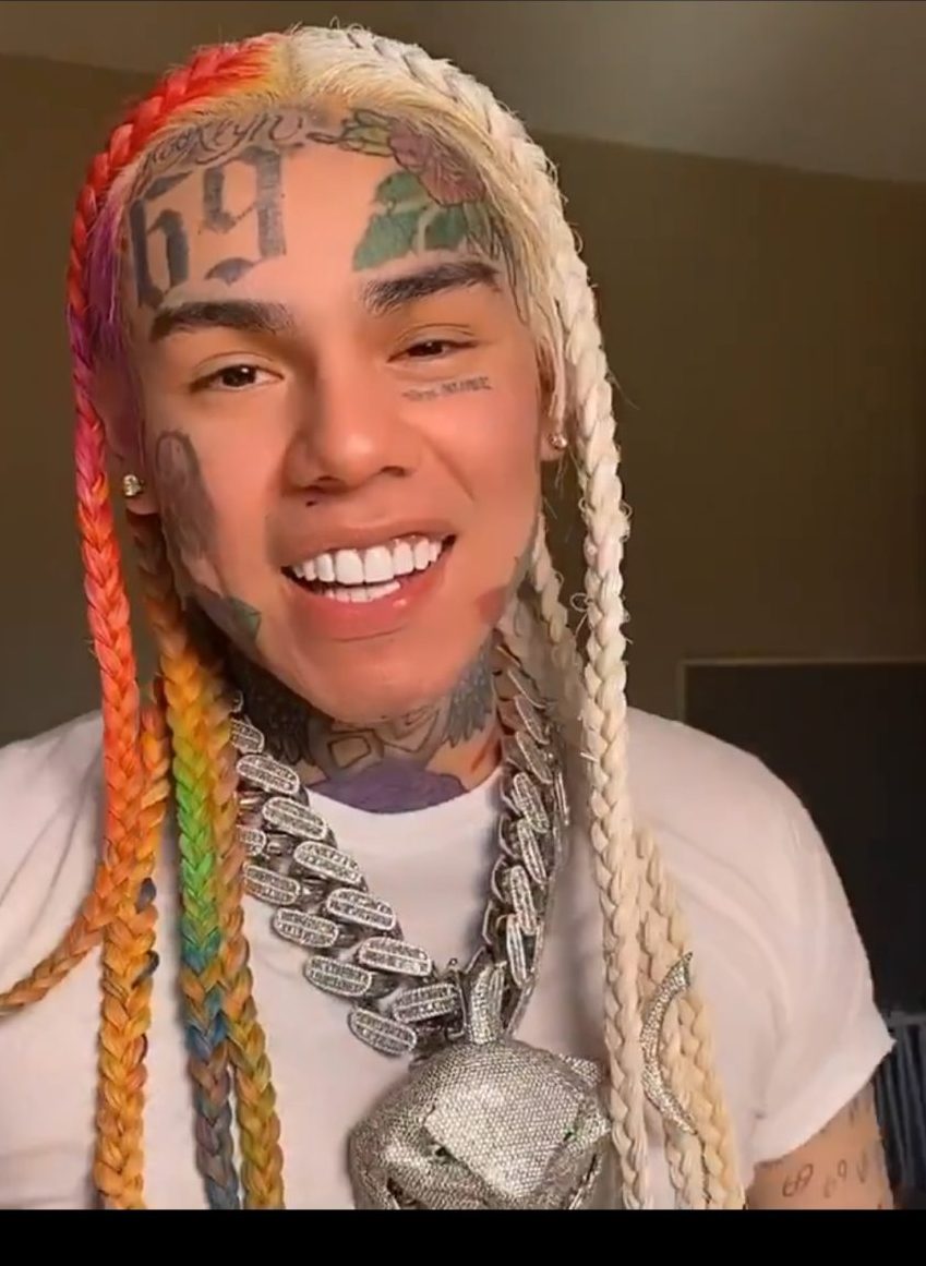 Tekashi 6ix9ine Says The Money He Recently Flashed On Social Media Is Fake: “I Ain’t Got It”