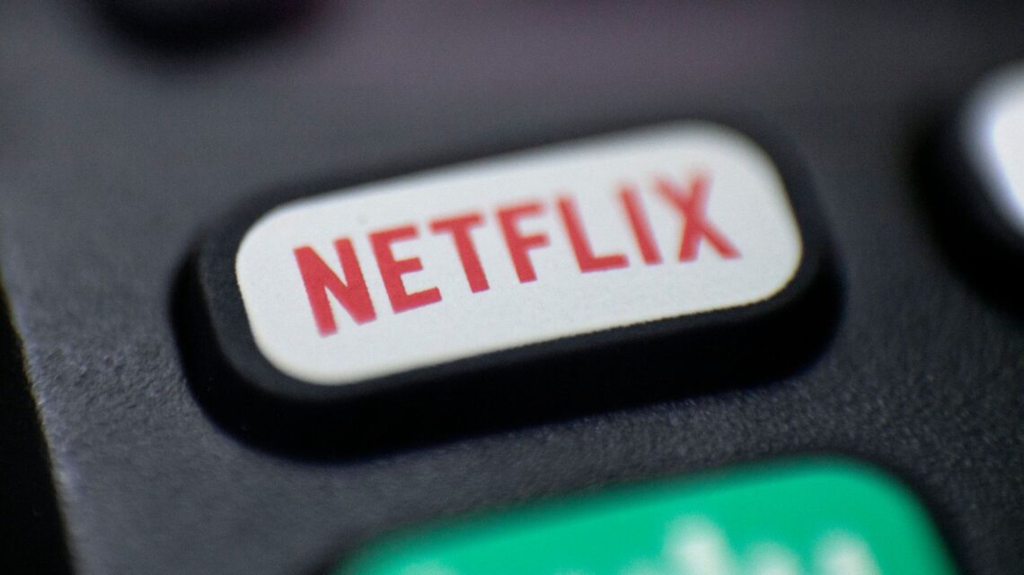 Netflix Shares Plummet As Service Loses 200K Subscribers