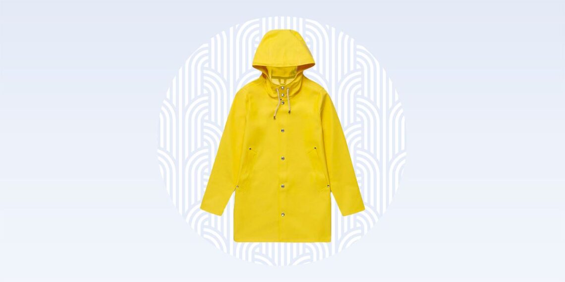Baxter Wood Women’s Yellow Trawler Raincoat Review: Why We Love It