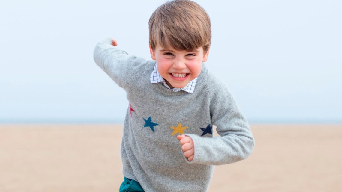 Prince Louis Goes Barefoot On The Beach In 4th Birthday Photos By Kate Middleton