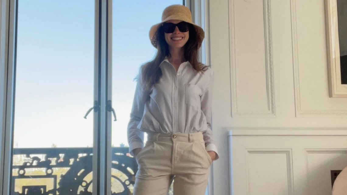 Anne Hathaway Shows Off “Coastal Grandmother” Look on Instagram