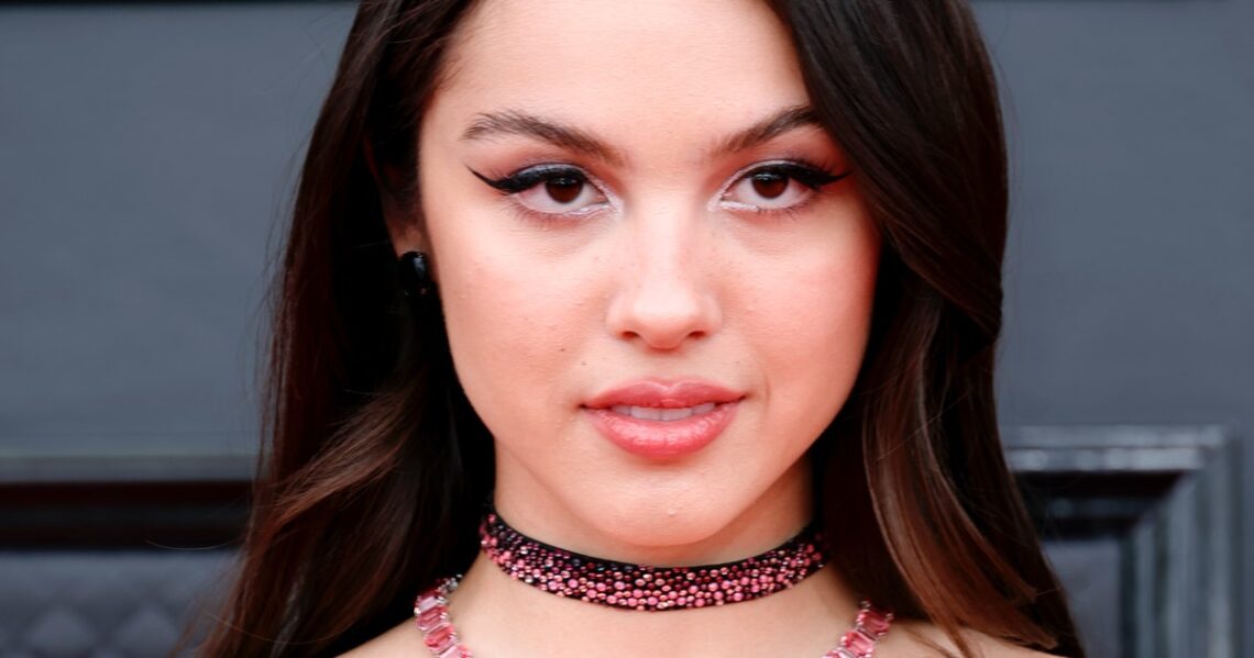 Olivia Rodrigo Took Y2K Butterfly Clips To The Next Level At The 2022 Met Gala