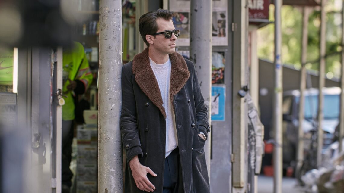 Mark Ronson Keeps on Ticking