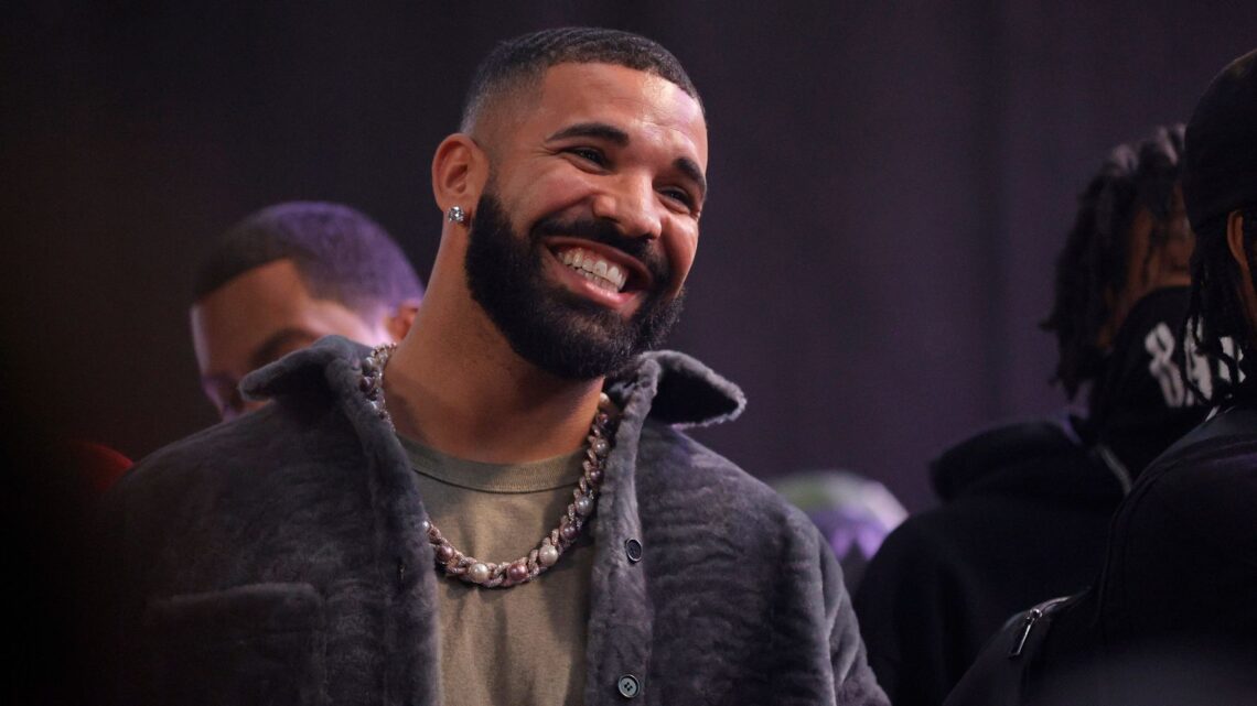 Drake Claps Back At Troll By Following His Wife And DMing Her On Instagram