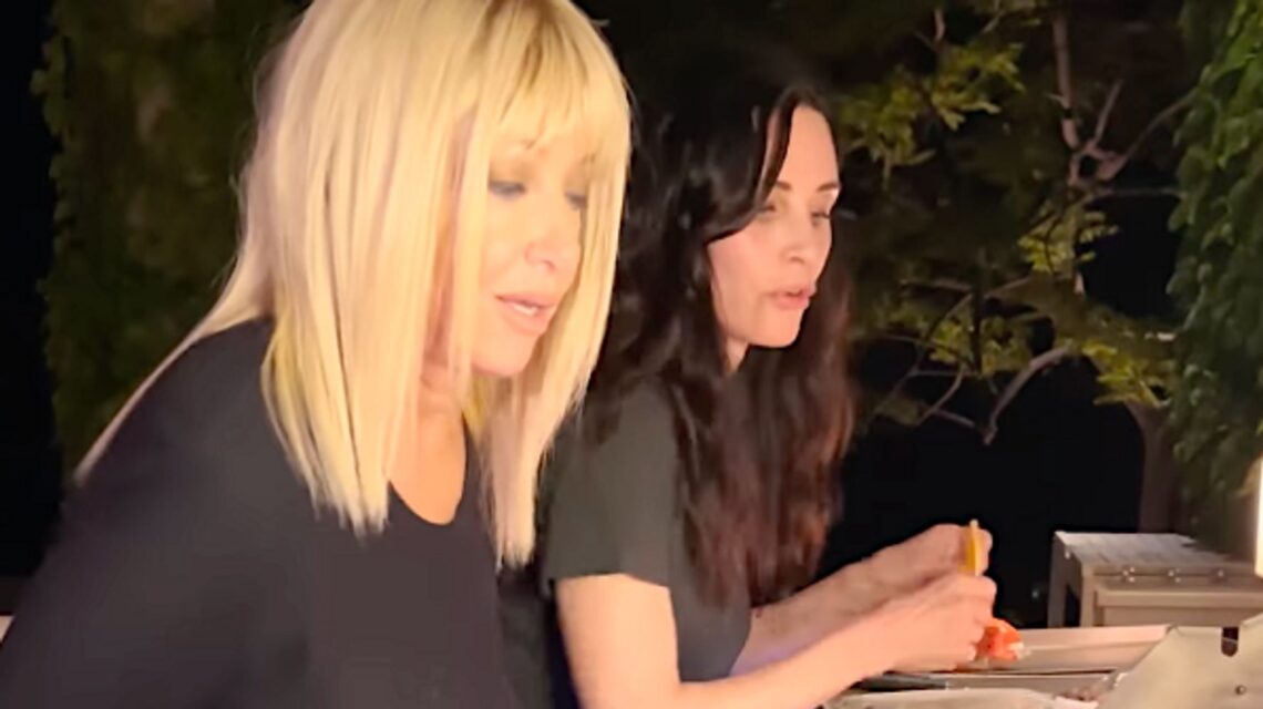 Courteney Cox And Suzanne Somers Cook Burgers And Use ThighMasters At Same Time