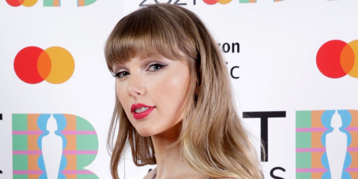 Taylor Swift Debuts Snippet of Re-Recorded Song “This Love”
