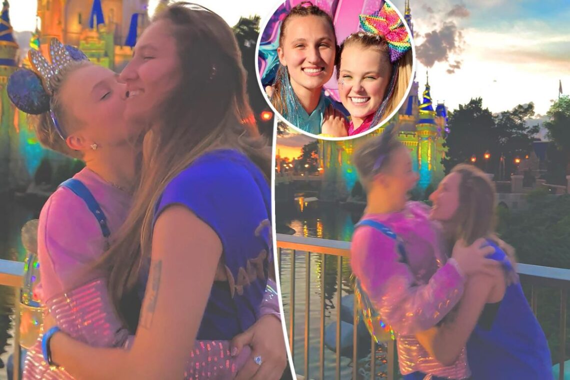 JoJo Siwa confirms she’s dating Kylie Prew again