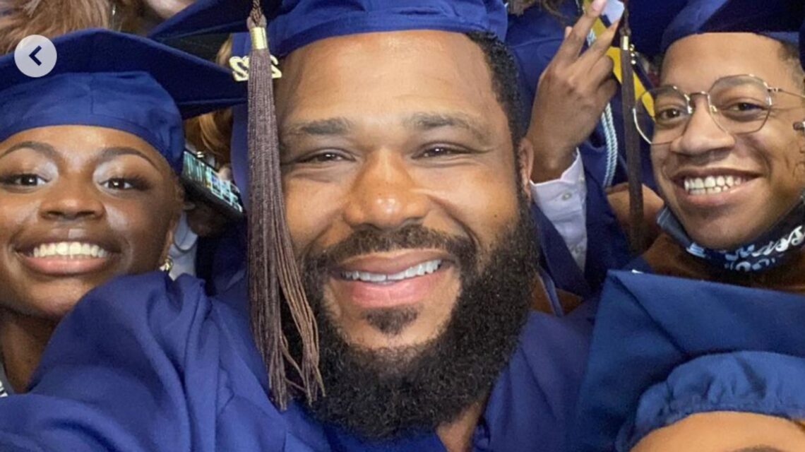 Anthony Anderson Graduates From Howard, Reveals NSFW Message That His Degree ‘Said’