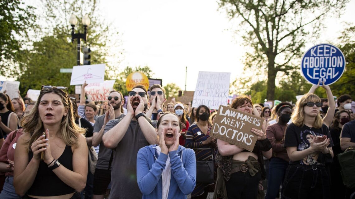 Newsroom Managers Urge Journalists to Keep Abortion Views Under Wraps