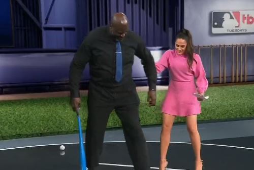 Watch NBA legend Shaquille O’Neal get struck out by baseball hall of famer Pedro Martinez in studio challenge