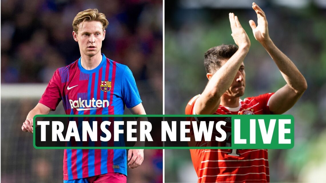 Frenkie de Jong ‘wants Man City transfer over Utd despite getting offered £6m less’, Lewandowski ‘AGREES Barcelona deal’